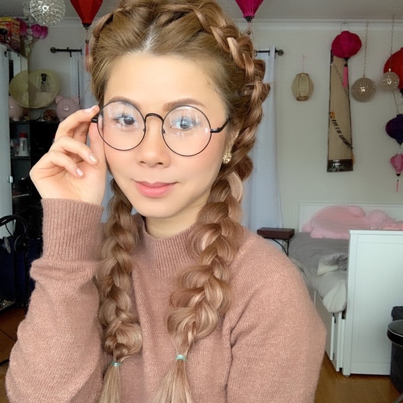 Hair extensions - Picture 8 of 12